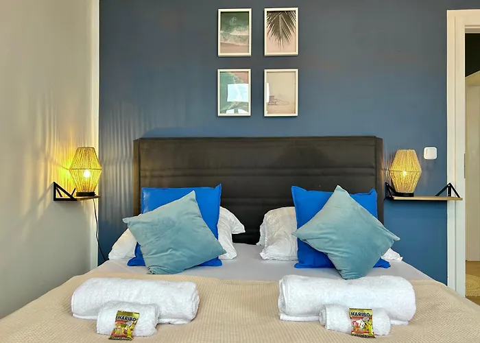 Maritimes Design-apartment I Wlan Netflix Nespresso Λειψία